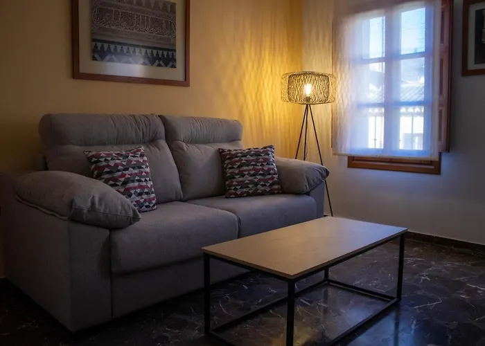 Atico Con Terraza En Cuesta Gomerez